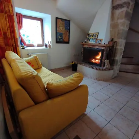 Les Remparts Holiday home Grane