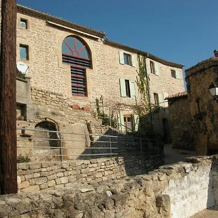 Les Remparts